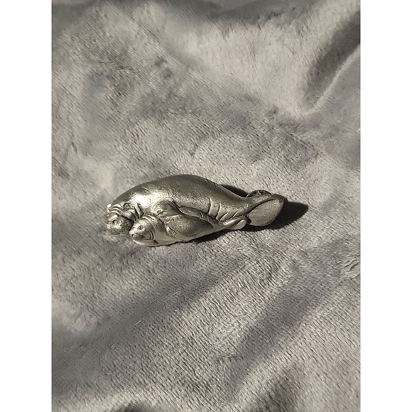 Other - Mother Seal Holding A Baby Seal Signed SLD Silver Tone Pewter? Lapel‎ Pin